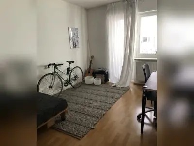 schöne, ruhige 2ZKB Wohnung mit Balkon/Garten