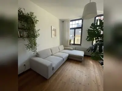 2,5-Zimmer-Altbauwohnung mit Terrasse
