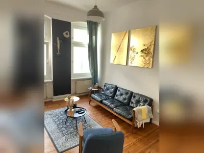 Helle 2 Zimmer in Moabit gegen 3 mit Balkon