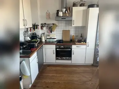 Schöne 2 Zimmer Altbauwohnung gegen 2,5-4 tauschen:)