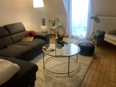 2 Zimmer Wohnung mit Balkon. Super Lage