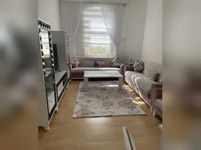 Tausche 2 Zimmer gegen 3 bis 5 Zimmer