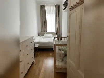 2-Zimmer-Altbauwohnung in der Zionskirchstraße