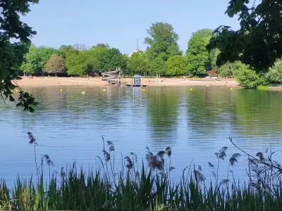 2 Zimmer-Whg am Orankesee gegen 2,5 Zimmer-Whg (ruhig)