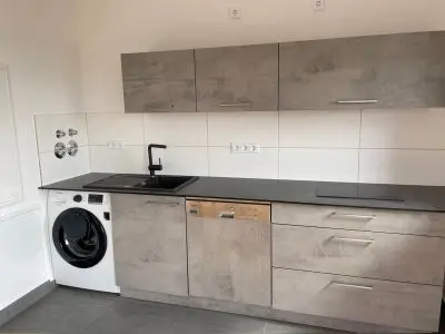 Biete Neubau 2-Zi im DG mit Süd-Balkon Berlin gegen München