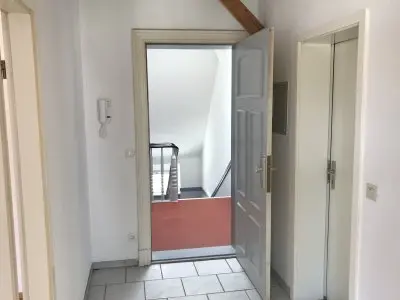Biete Dachgeschosswohnung Winsviertel 70qm 890€ warm