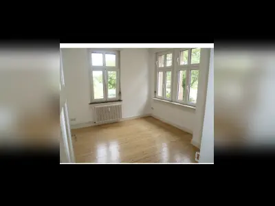 Schöne, helle Altbauwohnung mit Innenhof