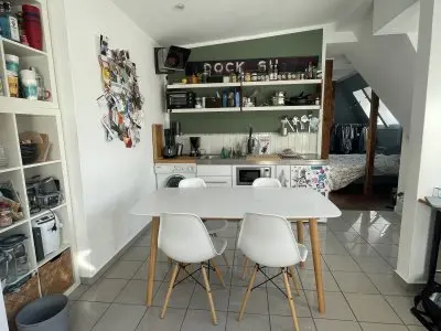 Altbau 1,5 Zimmer mit Balkon am Haynspark