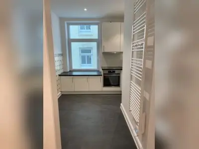 Helle, komplett renovierte 2Z-Altbauwohnung am Mühlenkamp