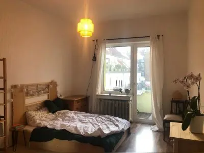 Tausche 2-Zimmer mit Balkon, 5 Minuten zum Rhein
