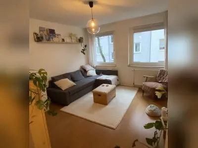 2-Zimmer, Balkon, Nähe Volksgarten gegen 3-4 Zimmer
