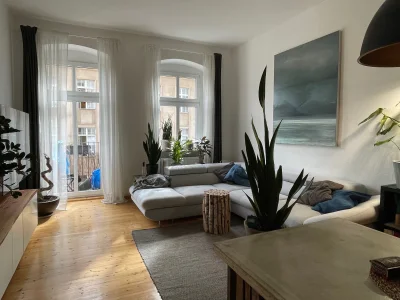 2 Zi.Fhain,sanierter Altbau gg 2,5-4 Zi.4OG/Dach mit Balkon