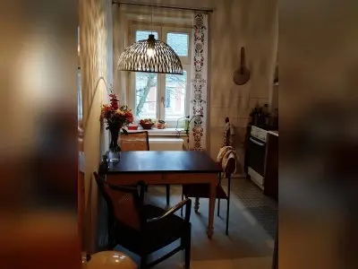 Tolle 4 Zi Altbau Balkon Garten gegen 2-3Zimmer &Garten