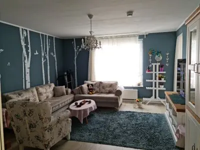 Biete gut geschnittene 3 Zimmerwohnung gegen 4-5 Zimmer