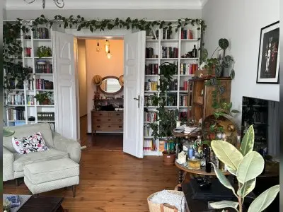 Wunderschöne 2,5- Zimmer Altbauwohnung in Charlottenburg