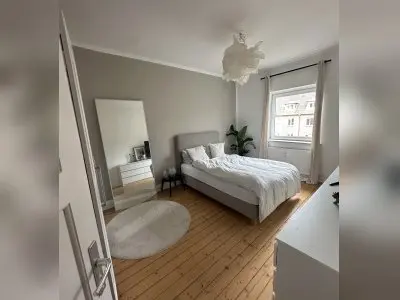 2 Zimmer gegen mind. 2,5 Zimmer