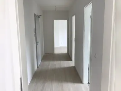 Helle 3 Zimmer im Neubau 5.OG mit tollem Balkon & viel grün