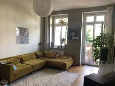 Biete eine gut geschnittene 4-Zimmerwohnung nahe Ostkreuz