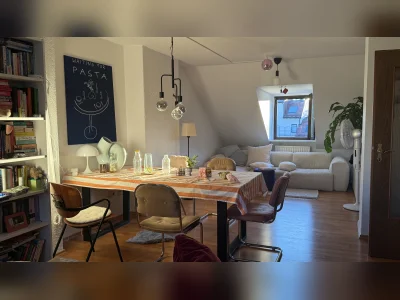 Große 3 Zimmer Wohnung am Pasinger Park, 10 min. zum Bf/Tram