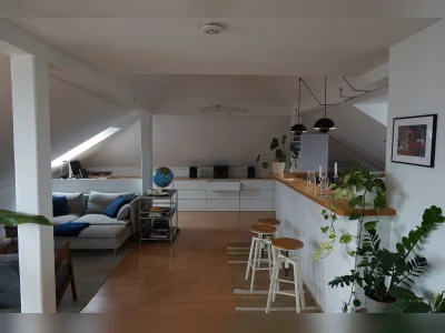 Gemütliche 2 Zi. DG-Whg. mit Balkon