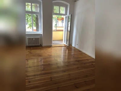 Schöne Altbau Wohnung