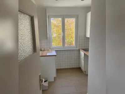 Sonnige 2,5 Zimmer mit Balkon in Moabit gegen Größer