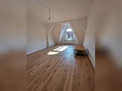Ruhige, gemütliche, gut geschnittene Wohnung