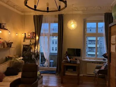 Tausche 2 Zi. Altbau Whg in PBerg gegen 3 Zi. Whg in PBerg