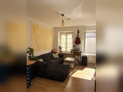 Suche Wohnung mit Balkon/Terasse, Biete helle Altstadtwohnun