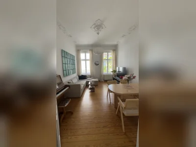 Charmante Altbau Wohnung Landeseigen