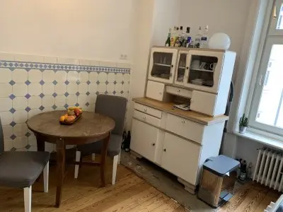 Altbauwohnung 2 Zi beim UKE mit Süd Balkon gegen 3Zi >75qm