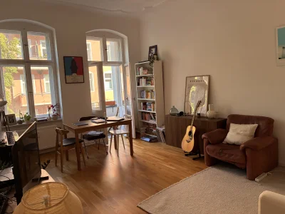 2-Zimmer Altbauwohnung in Neukölln (Nähe Tempelhofer Feld)