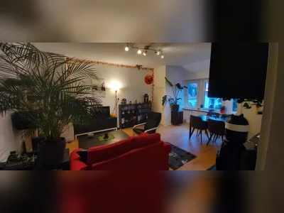 Riesige Dachgeschosswohnung in ruhiger und zentraler Lage
