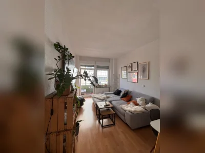 Dringend Tausche 3 gegen 2 Zimmer in Frankfurt zu Dez 26