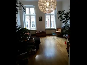 Wunderschöne Altbau Wohnung 3 Zi im Herzen von Berlin Mitte