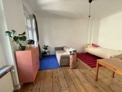 Biete gemütliche 1-Zimmer-Wohnung in Neukölln gegen 2 Zimmer