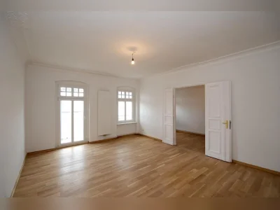 Berlin, Mitte: Schicke 2-Zimmer Wohnung mit Balkon