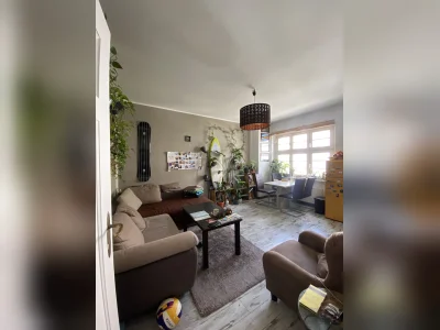 Tausche 2-Raum- Wohnung gegen größere Wohnung oder Haus :)