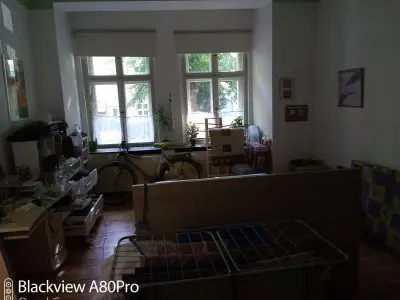 ruhige 3 Zimmer Altbauwohnung gegen 2-Zimmer-Wohnung 