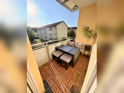 Helle 55 m² Wohnung mit Balkon und EBK
