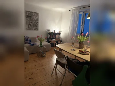 Schöne Altbauwohnung mit Dielenboden