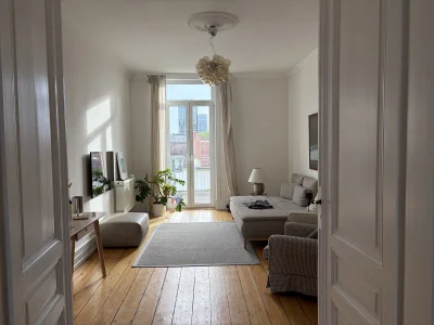 4 Zimmer-Altbauwohnung im Westend, 110 qm inkl. Balkon
