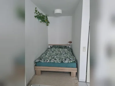 Ich suche 2Zimmer mit Balkon