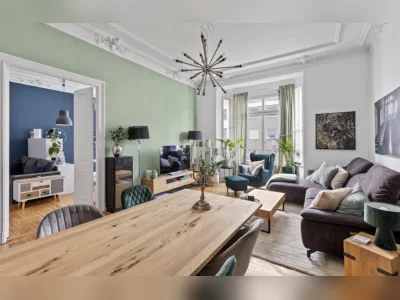 Altbau Berlin Charlottenburg: 3-Zimmer-Wohnung, 100 m²