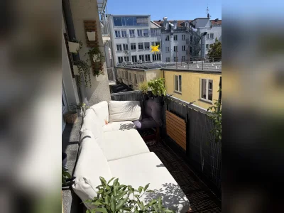 Schöne, helle Wohnung mit Südbalkon