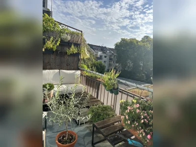 Pantaleonsviertel, helle Wohnung mit gr. Balkon