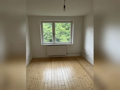 Hamburg-Nord: Helle & ruhige 2-Zimmer-Wohnung - 43 m²