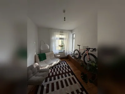 Bieten 2 Zi Altb. Eimsbüttel gg. größer