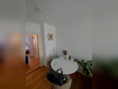 Mitten ins Leben mit Ruhe in Hinterhof-Lage