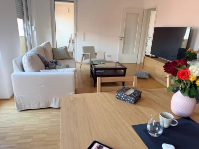 Bonn, Stadtbezirk Bonn: 4-Zimmer-Wohnung, 109 m²